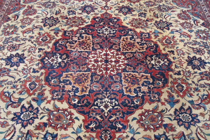 Very Fine Isfahan Carpet