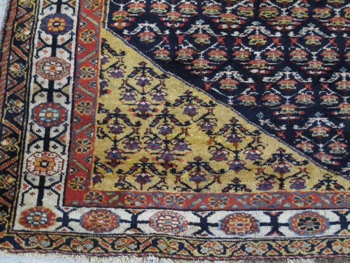 Fine Qashqai Rug