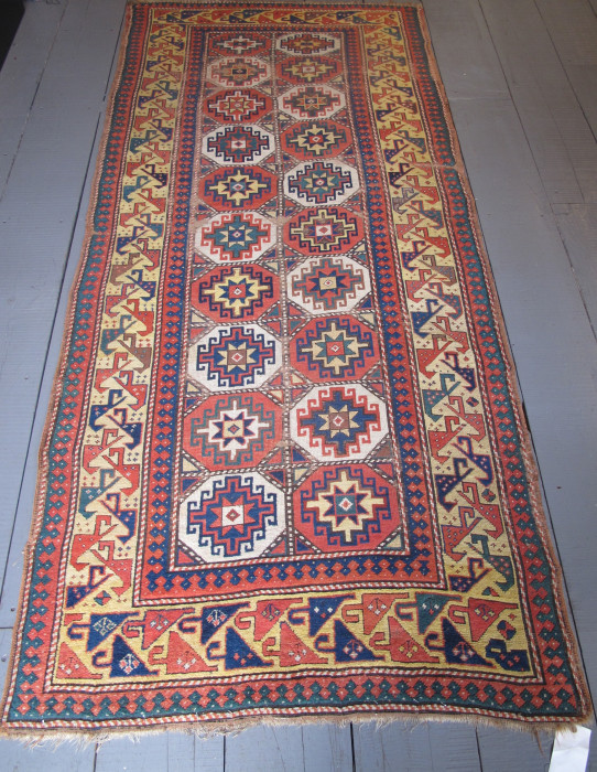 Moghan Rug with Memling Guls