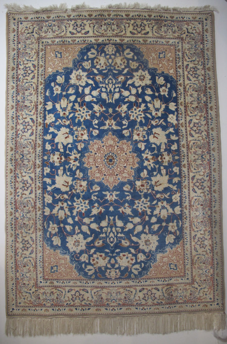 Fine Nain Rug