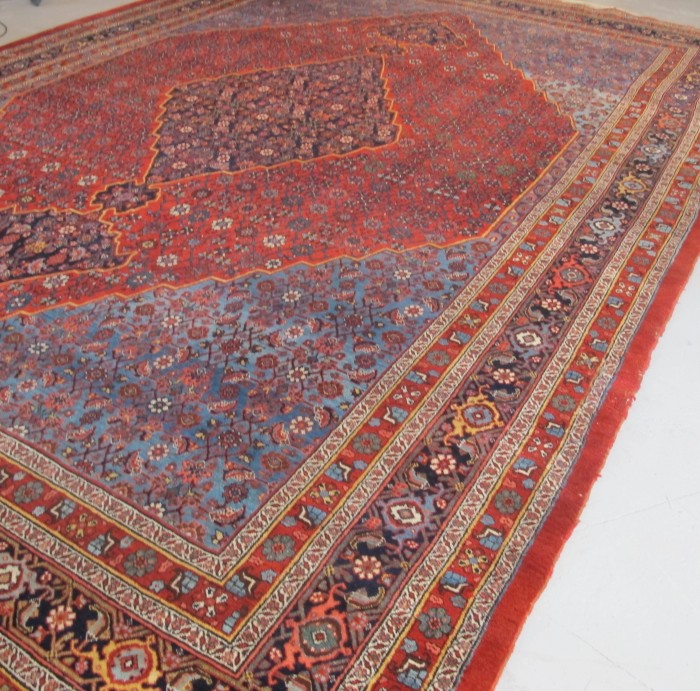 Handsome Bidjar Carpet