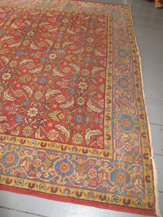 Mahal Carpet