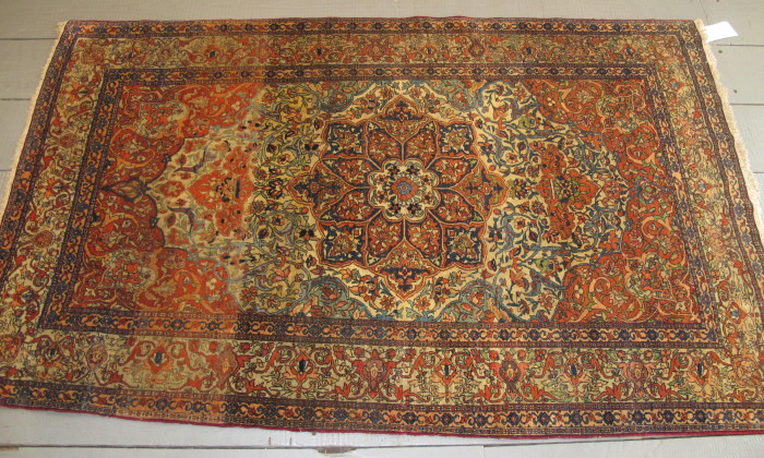 Fine Isfahan Rug