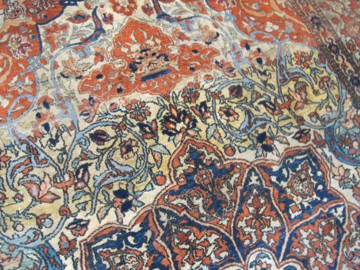 Fine Isfahan Rug