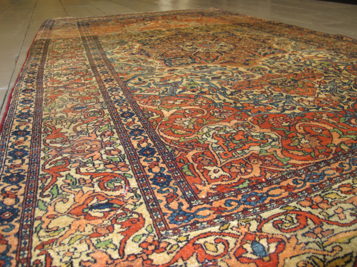 Fine Isfahan Rug