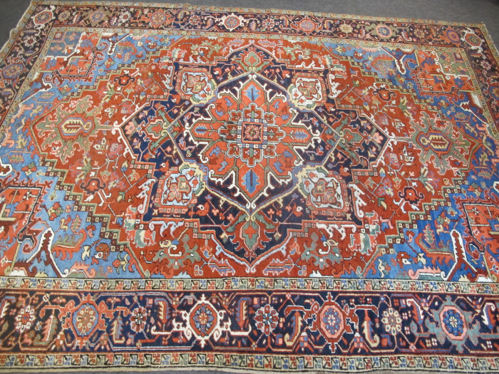 Cheerful Heriz Carpet