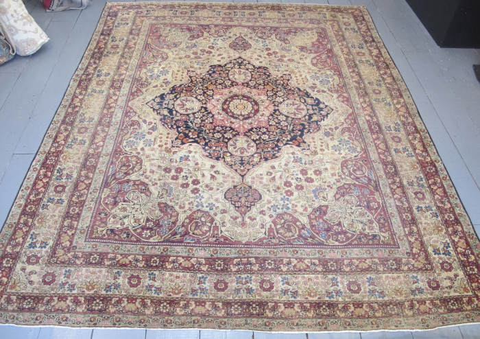 Kirman Laver Carpet