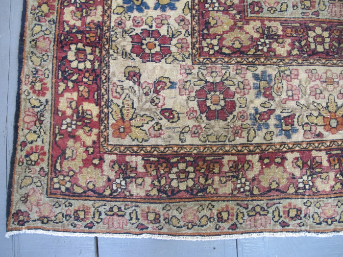 Kirman Laver Carpet