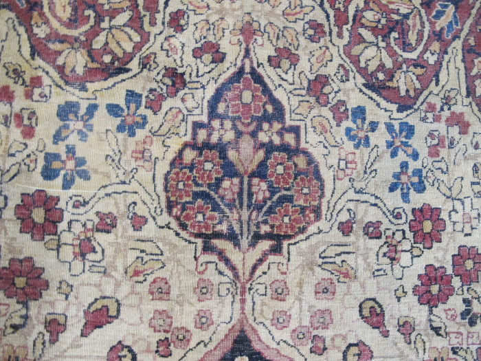 Kirman Laver Carpet