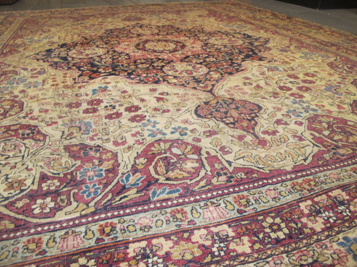 Kirman Laver Carpet