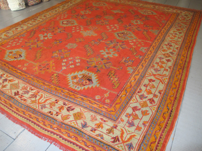 Oushak Carpet