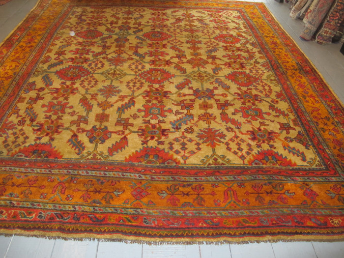 Oushak Carpet