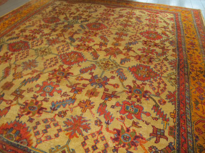 Oushak Carpet